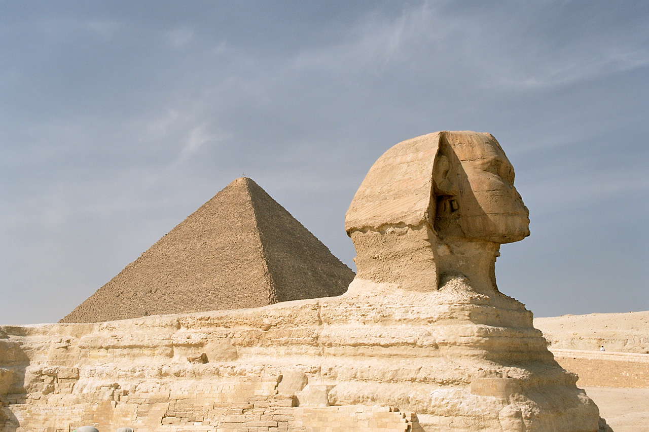 La-Necropoli-di-Giza-Antiche-Piramidi-1