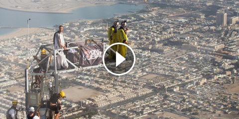 Un Salto dal Burj Khalifa - In Picchiata da 830 Metri