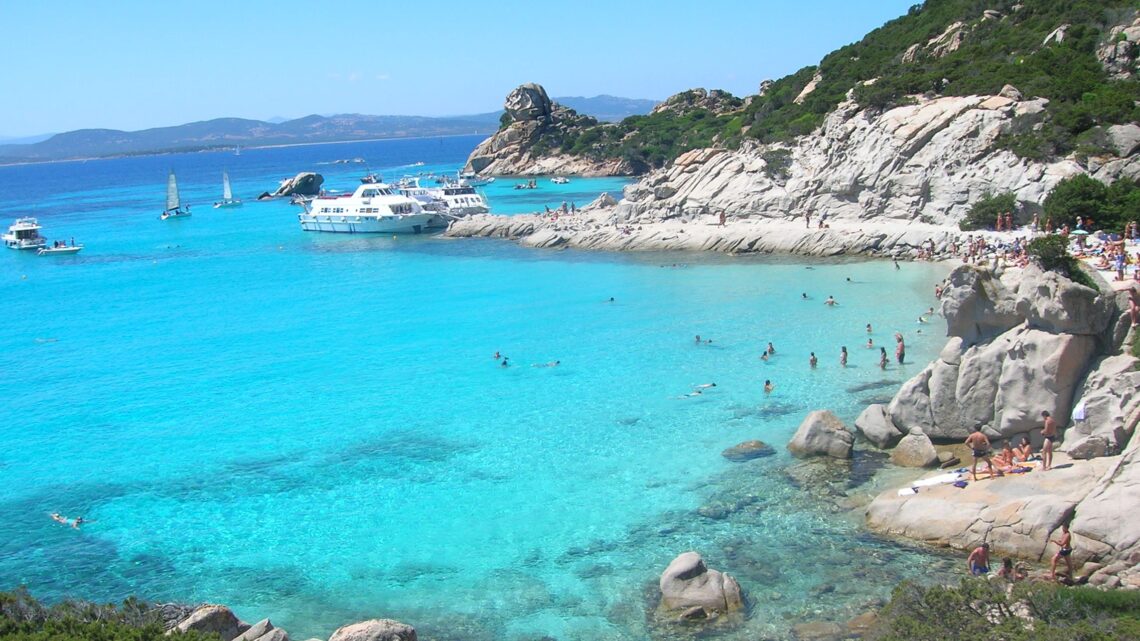 Alla scoperta della Sardegna: le spiagge dove passeggiare sul lungomare