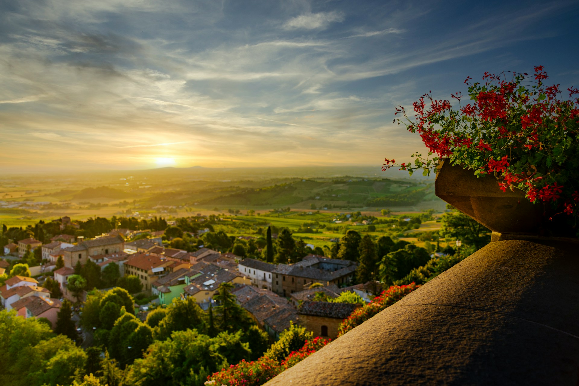 Esplorare l’Emilia-Romagna: Tra Storia, Cultura e Naturale Bellezza
